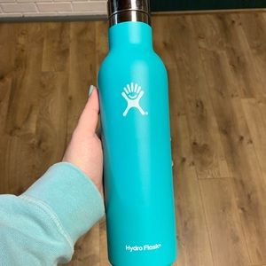 Mint Hydroflask 25oz